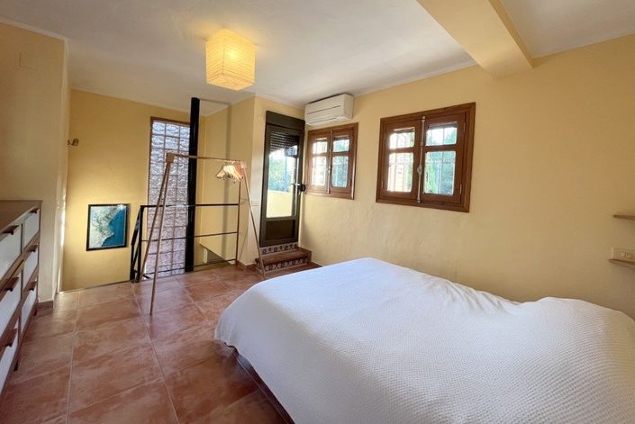 Image No.13-4 Bed Villa for sale