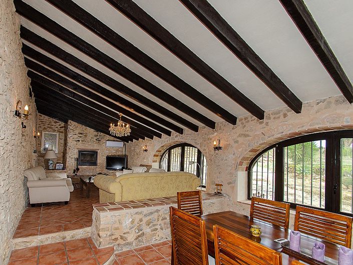 Image No.15-7 Bed Villa for sale