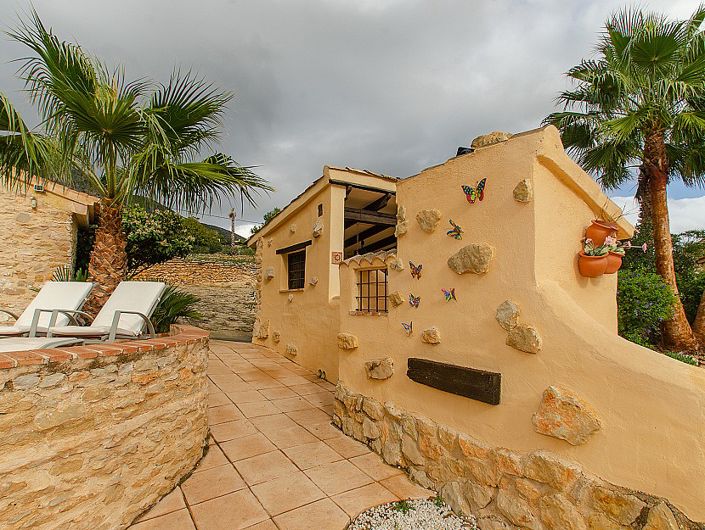 Image No.18-7 Bed Villa for sale