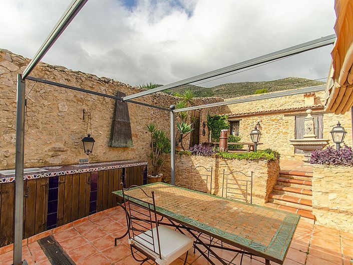 Image No.40-7 Bed Villa for sale