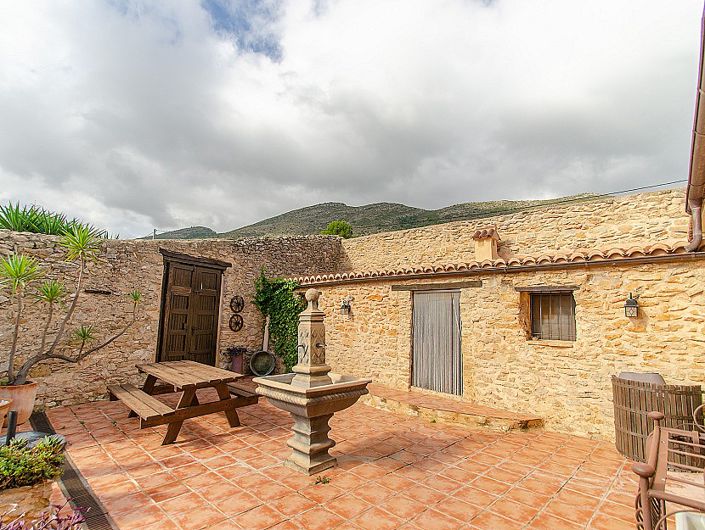 Image No.46-7 Bed Villa for sale