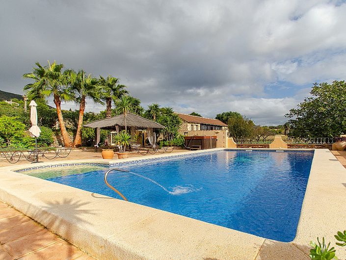 Image No.5-7 Bed Villa for sale