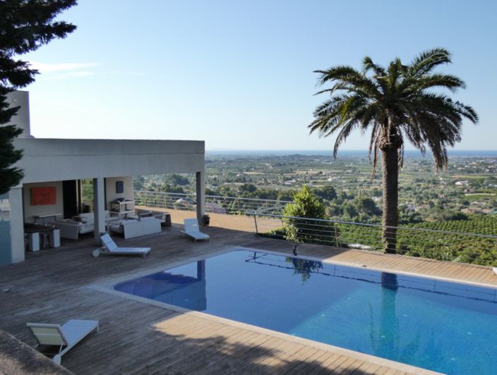 Image No.1-5 Bed Villa for sale