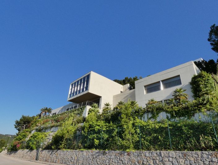 Image No.2-5 Bed Villa for sale