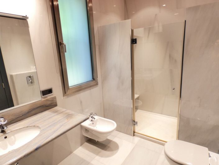 Image No.28-5 Bed Villa for sale