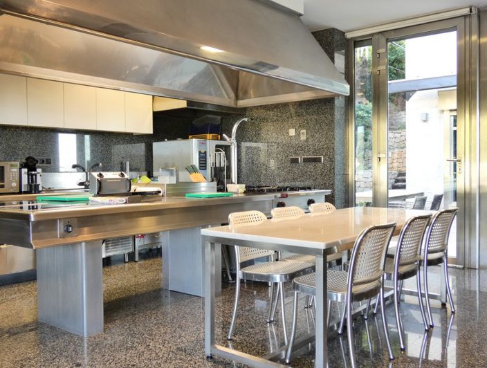 Image No.38-5 Bed Villa for sale