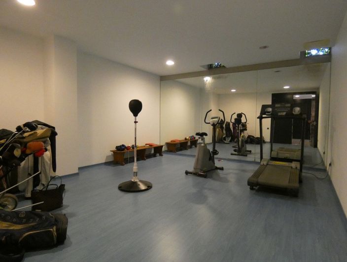 Image No.57-5 Bed Villa for sale