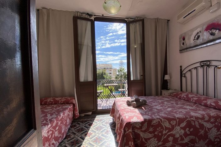 Image No.18-7 Bed Villa for sale