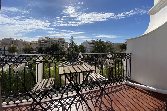 Image No.19-7 Bed Villa for sale