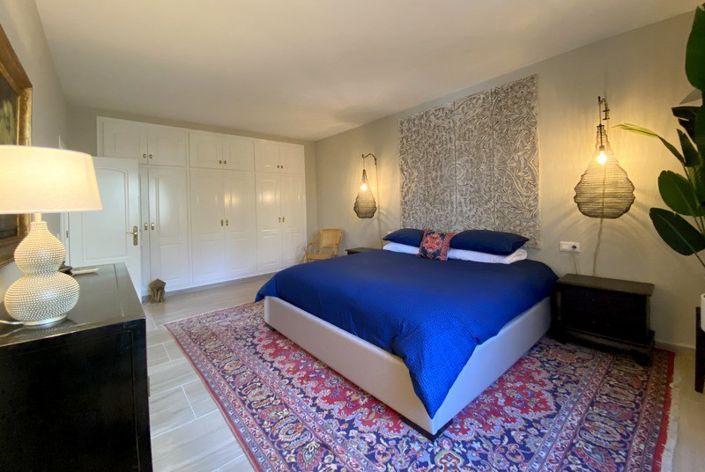 Image No.28-5 Bed Villa for sale