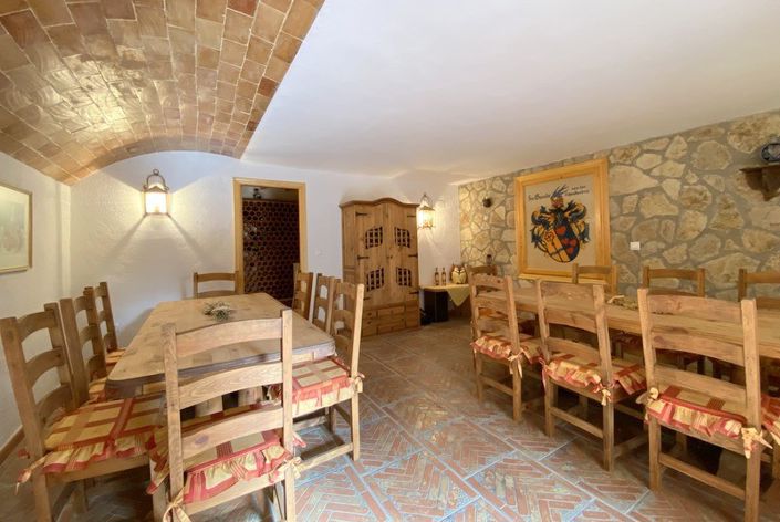 Image No.32-5 Bed Villa for sale