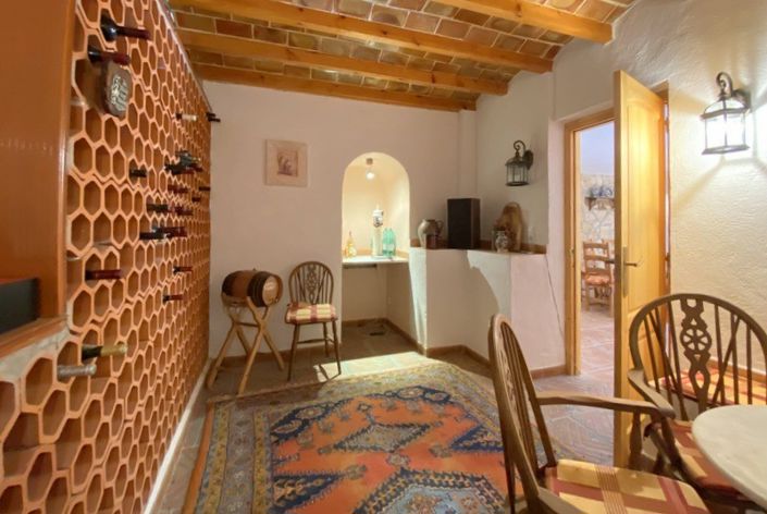 Image No.34-5 Bed Villa for sale