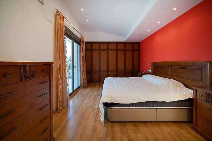 Image No.14-4 Bed Villa for sale