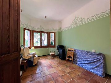 ncb37678376593