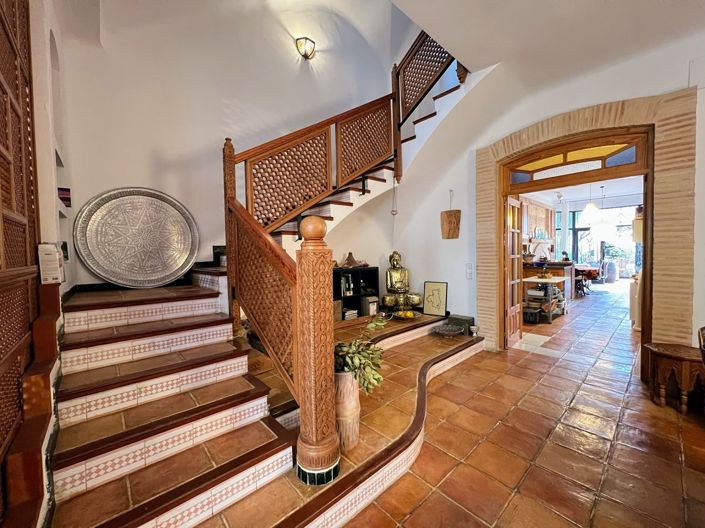 Image No.21-5 Bed Townhouse for sale