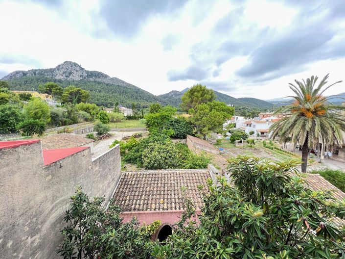 Image No.35-5 Bed Townhouse for sale