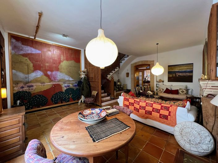 Image No.5-5 Bed Townhouse for sale