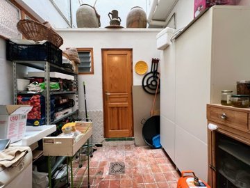 ncb37678376590