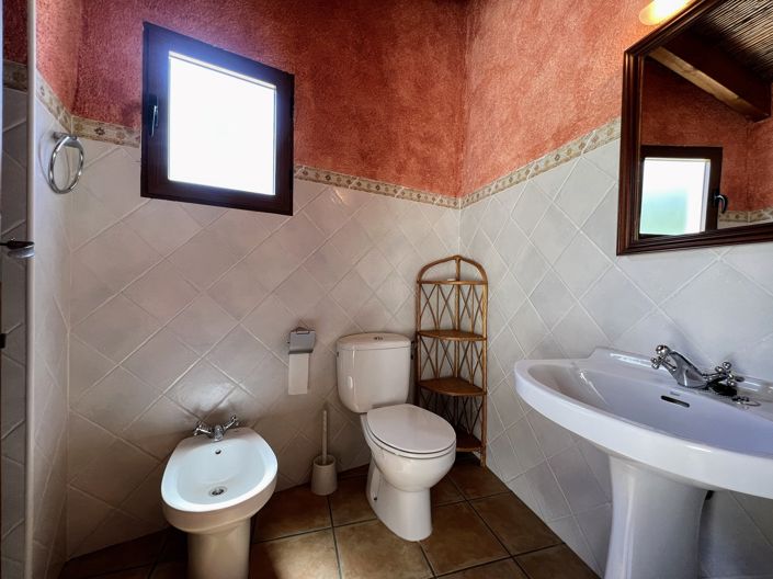 Image No.15-4 Bed Townhouse for sale