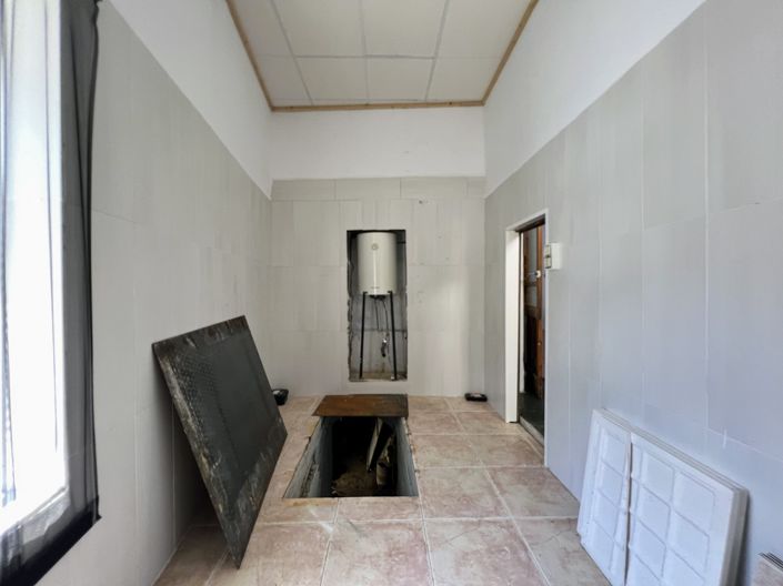 Image No.22-4 Bed Townhouse for sale