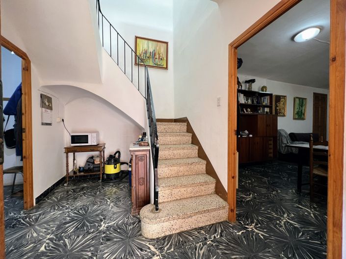 Image No.9-4 Bed Villa for sale