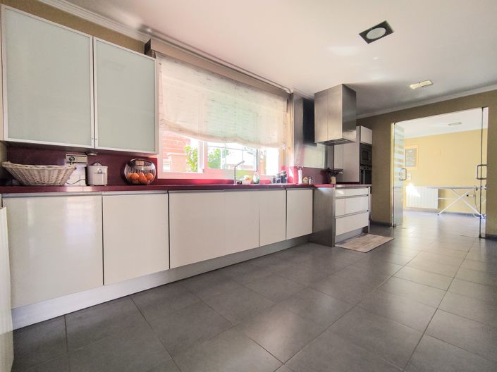 Image No.13-Villa de 5 chambres à vendre à Daimus