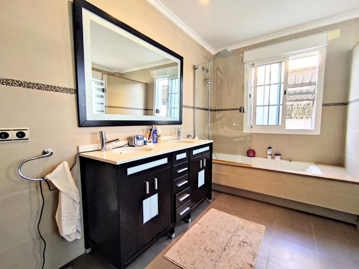 Image No.22-Villa de 5 chambres à vendre à Daimus