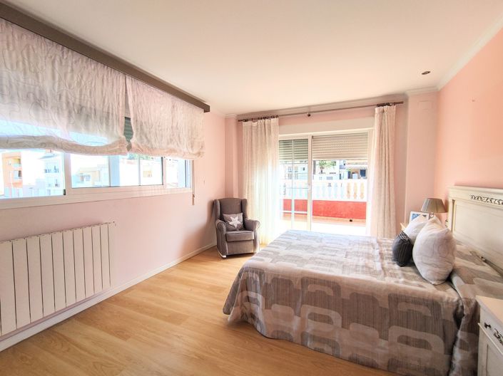 Image No.25-Villa de 5 chambres à vendre à Daimus