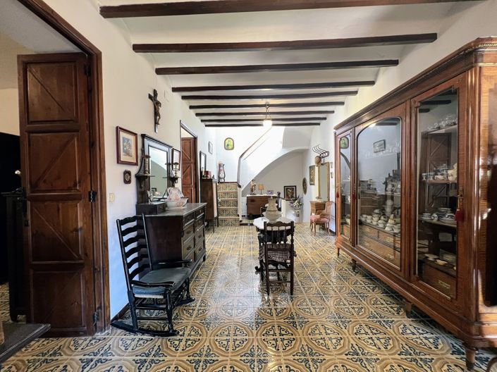 Image No.24-5 Bed Townhouse for sale