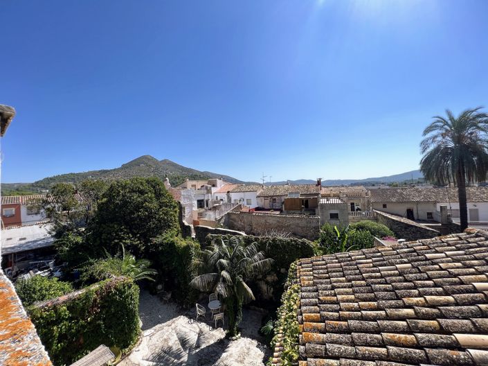 Image No.31-5 Bed Townhouse for sale