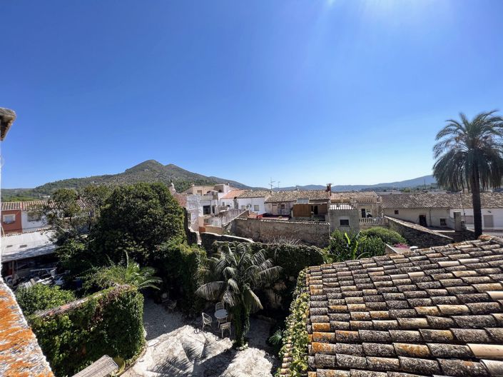 Image No.31-5 Bed Townhouse for sale