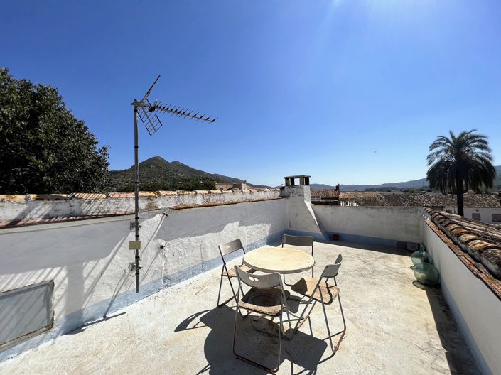 Image No.32-5 Bed Townhouse for sale