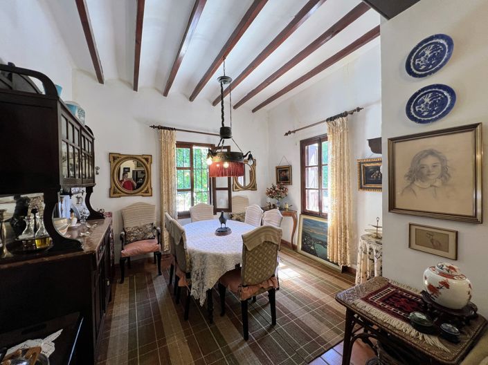 Image No.6-5 Bed Townhouse for sale