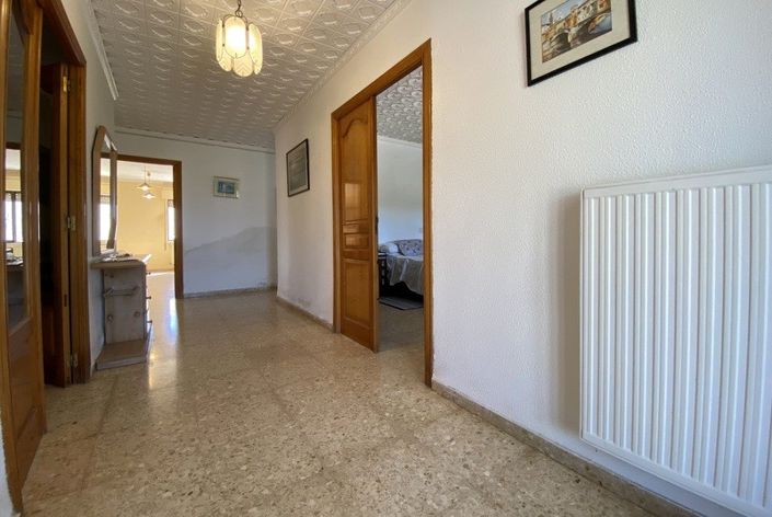 Image No.3-8 Bed Villa for sale