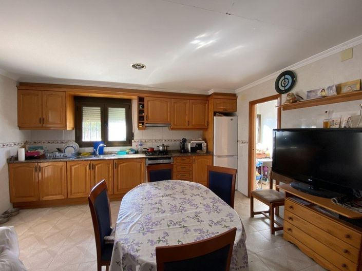 Image No.9-8 Bed Villa for sale