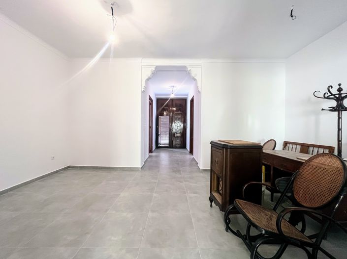 Image No.2-5 Bed Townhouse for sale