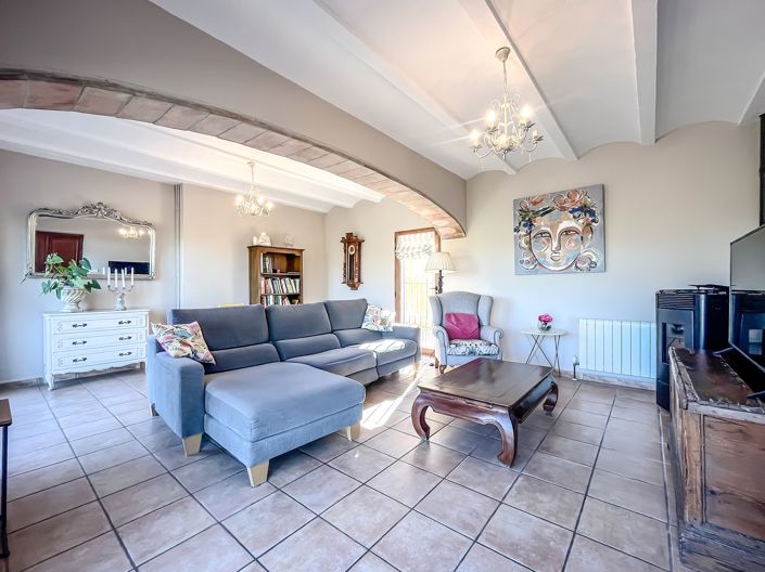 Image No.23-12 Bed Villa for sale