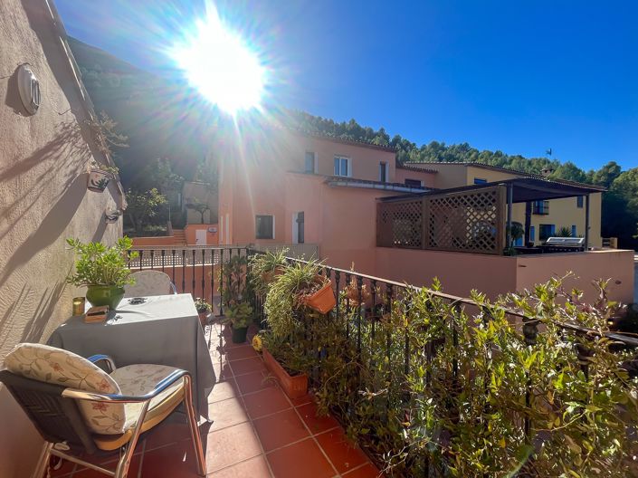 Image No.39-12 Bed Villa for sale