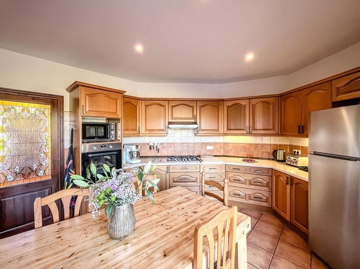 Image No.7-12 Bed Villa for sale