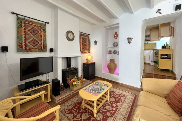 Image No.11-2 Bed Townhouse for sale