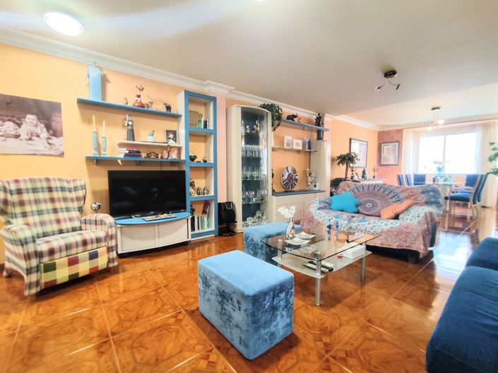 Image No.11-3 Bed Property for sale