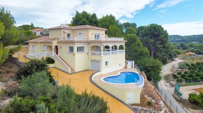 4 Bed Villa for sale
