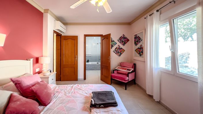 Image No.23-4 Bed Villa for sale