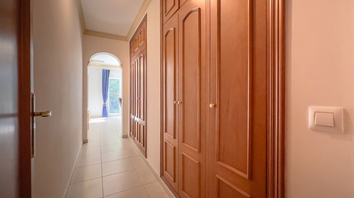 Image No.26-4 Bed Villa for sale