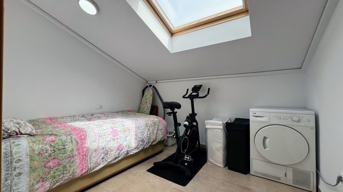 Image No.13-4 Bed Property for sale