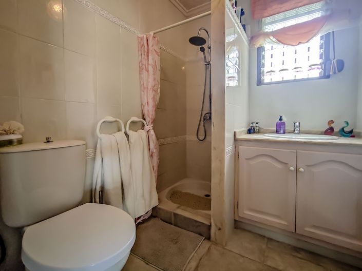 Image No.20-4 Bed Villa for sale