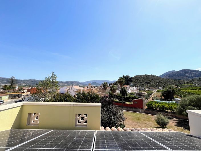 Image No.21-3 Bed Townhouse for sale