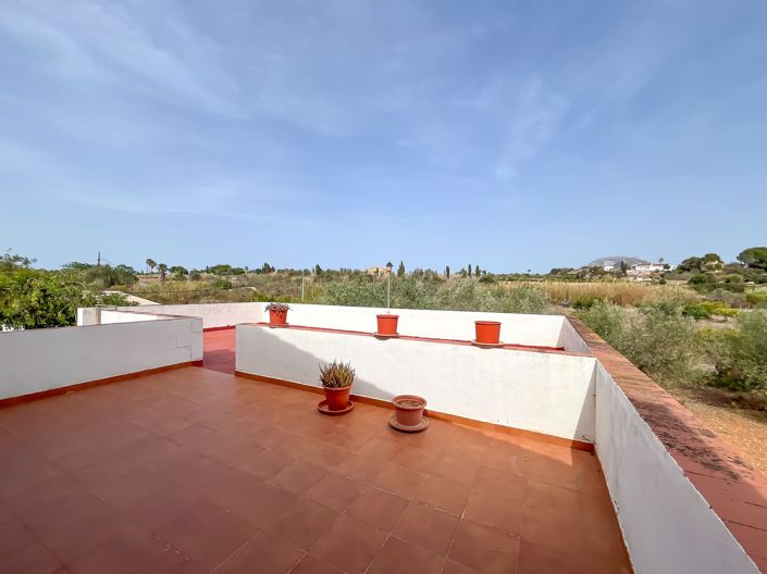 Image No.19-7 Bed Villa for sale