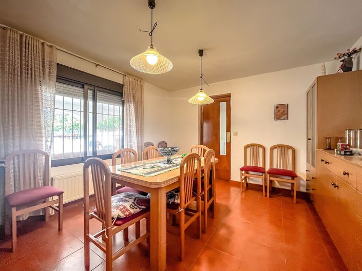 Image No.7-7 Bed Villa for sale