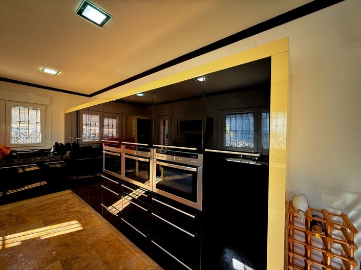 Image No.6-4 Bed Villa for sale